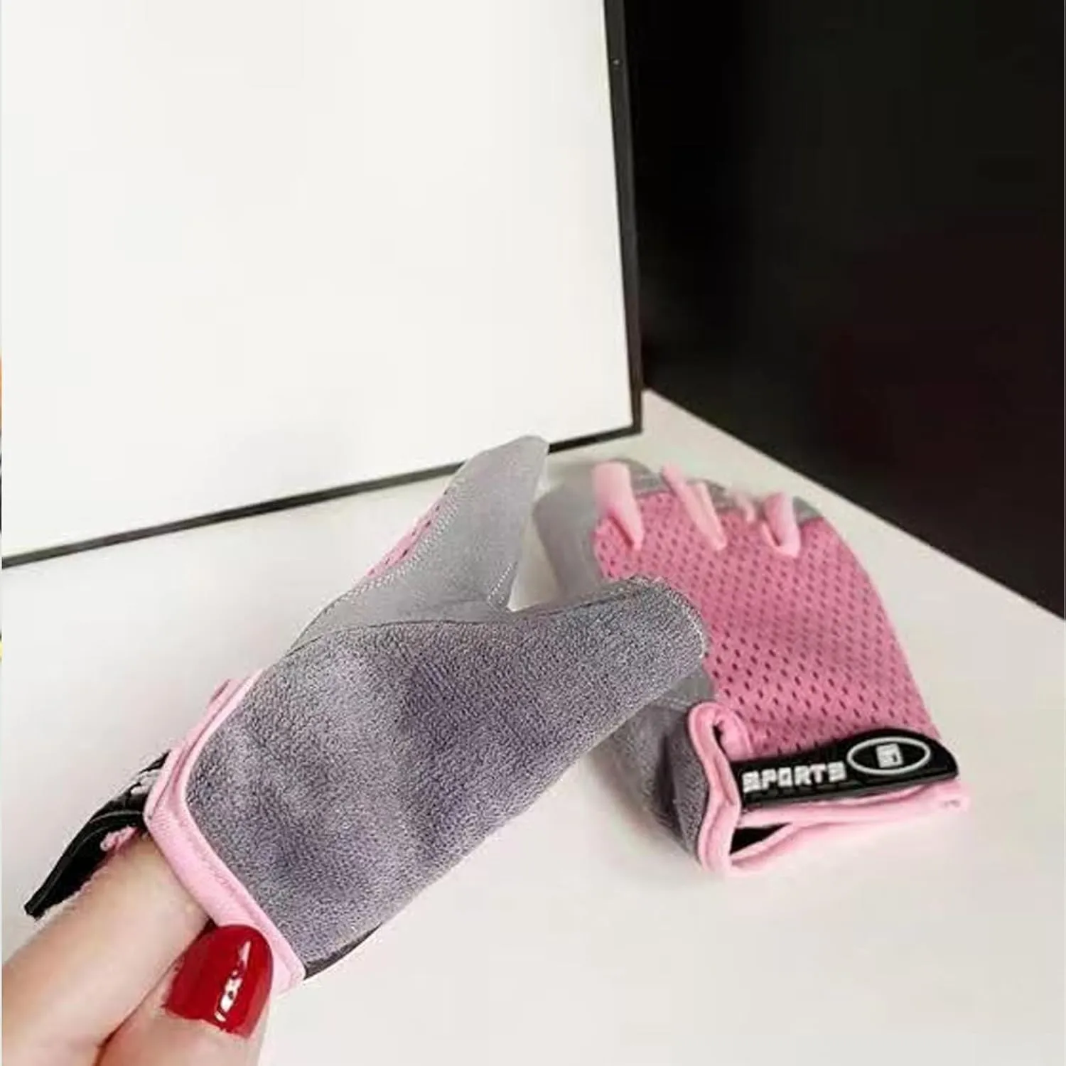Half-Finger-Kids-Cycling-Gloves Non-Slip, Padded, Antislip, Fingerless Kids Bike Climbing Gloves for Girls and Boys Age 5~9